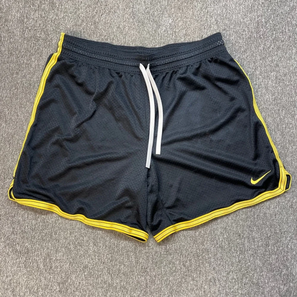 Nike Mens Basketball Shorts Athletic Livestrong Gym Swoosh‎ Large 408397